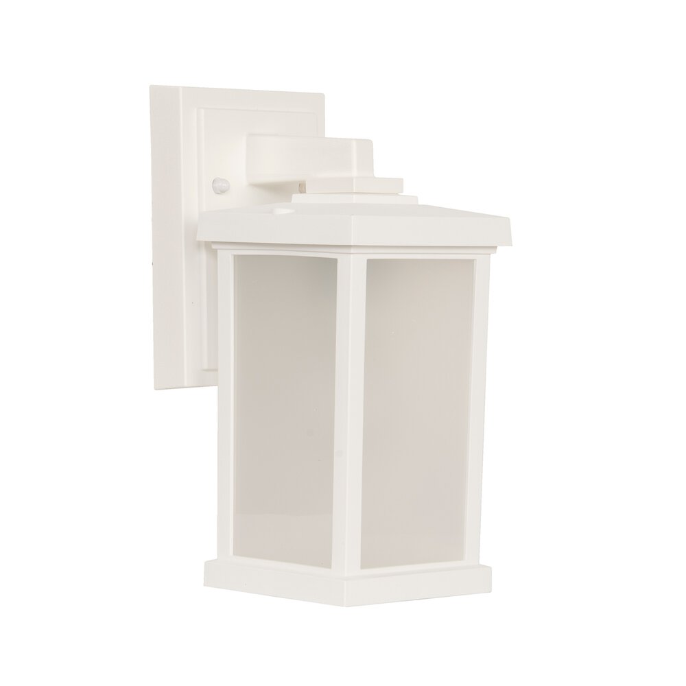 Outdoor Wall Mount In Matte White And Frosted Polycarbonate Fixture