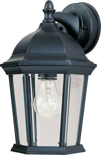 8" 1-Light Outdoor Wall Lantern in Black